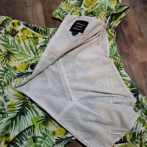 Clover And Sloane Women's Green And White Tropical Off-the-Shoulder Dress XS - Picture 10 of 11